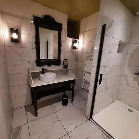 Chateau Du Bertry Guest house La Bouexiere